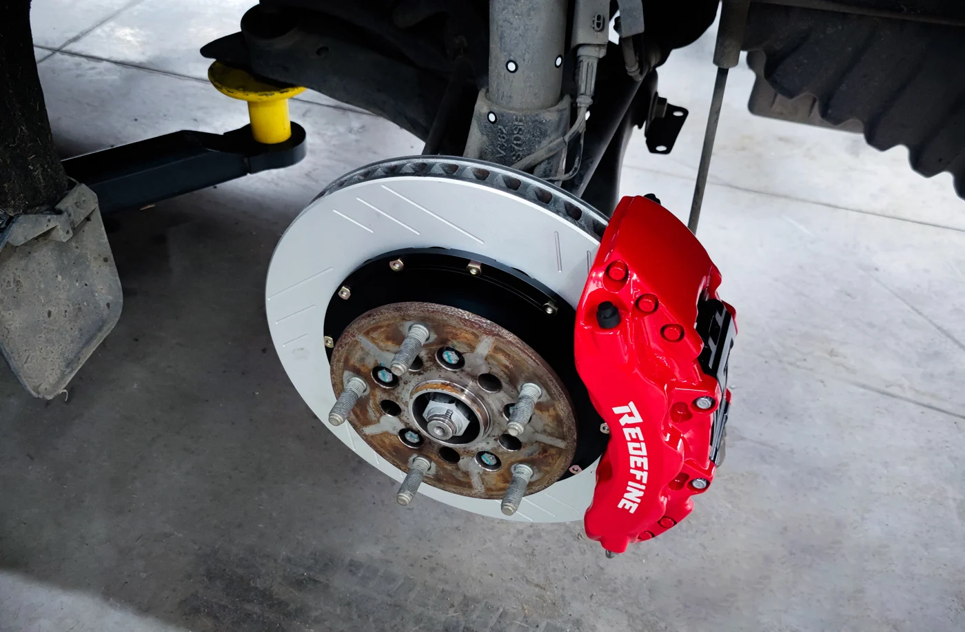 Ford Tourneo Custom 6-piston REDEFINE brake kits