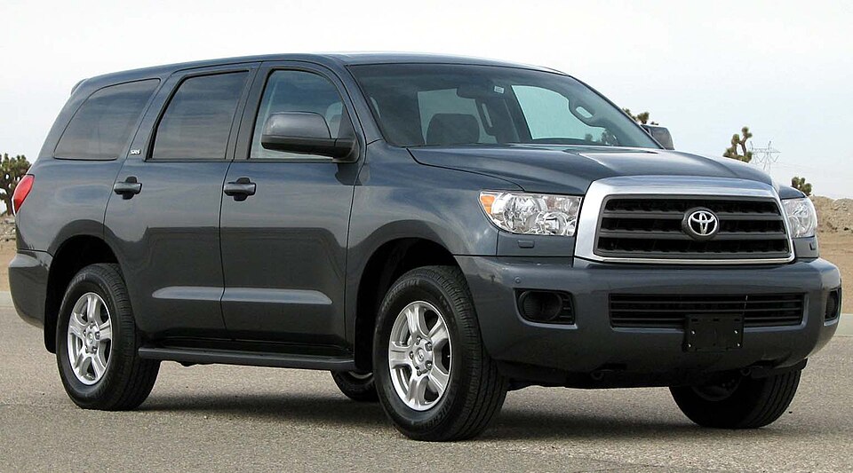Toyota Sequoia — эталонная фотография автомобиля