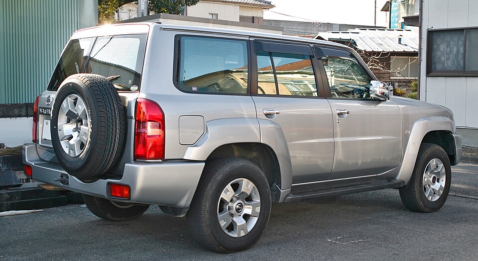 Nissan Patrol — эталонная фотография автомобиля