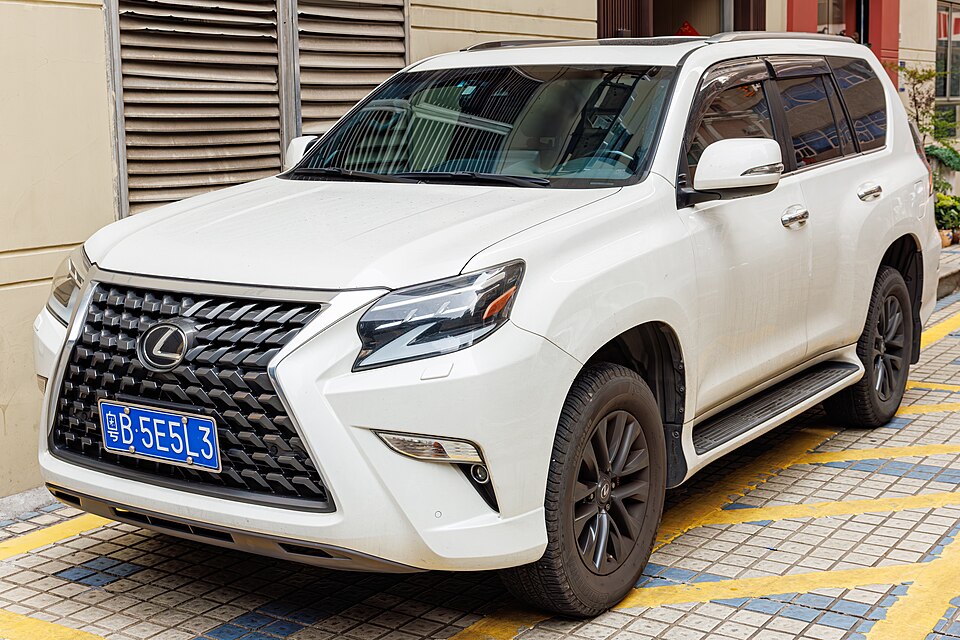 Lexus GX400 — эталонная фотография автомобиля