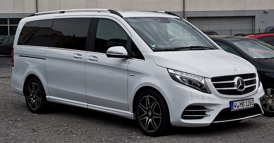 Mercedes-Benz V260 — эталонная фотография автомобиля